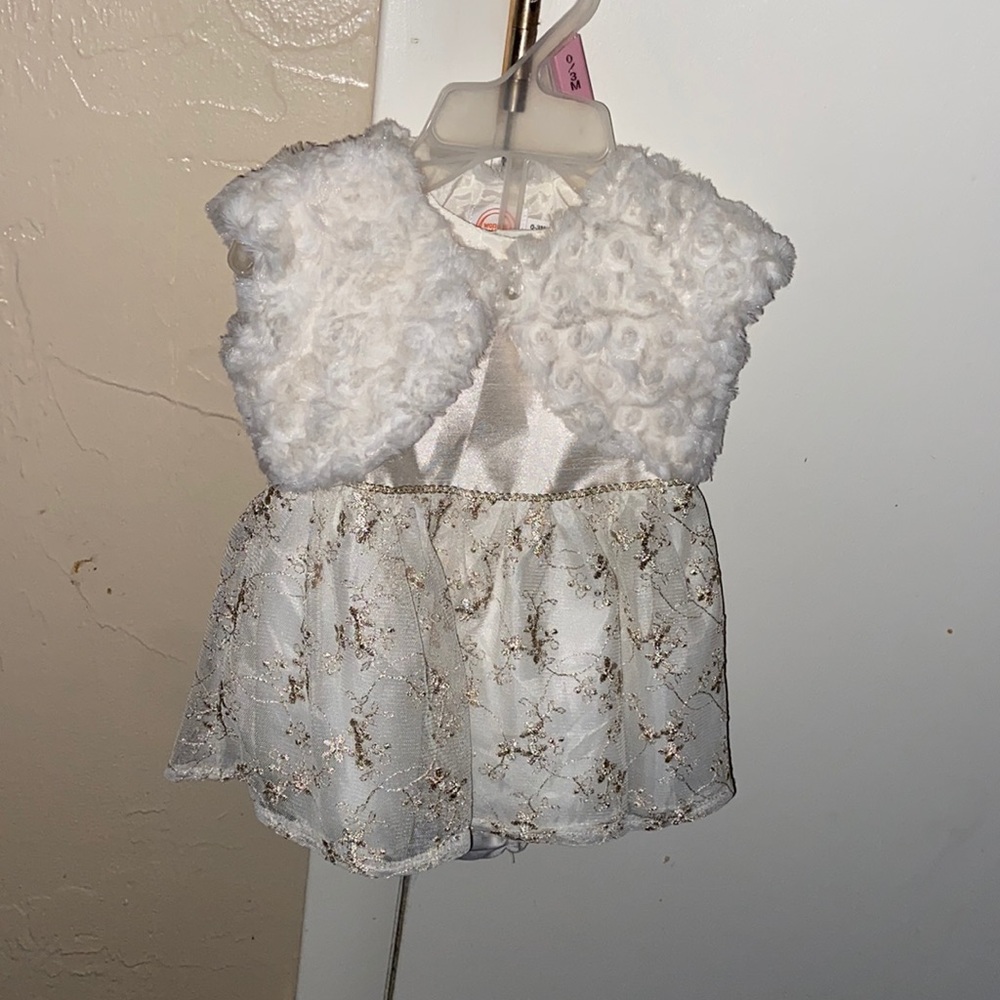 Lace baby dress 0-3months